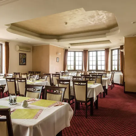 Dziki Potok Hotel